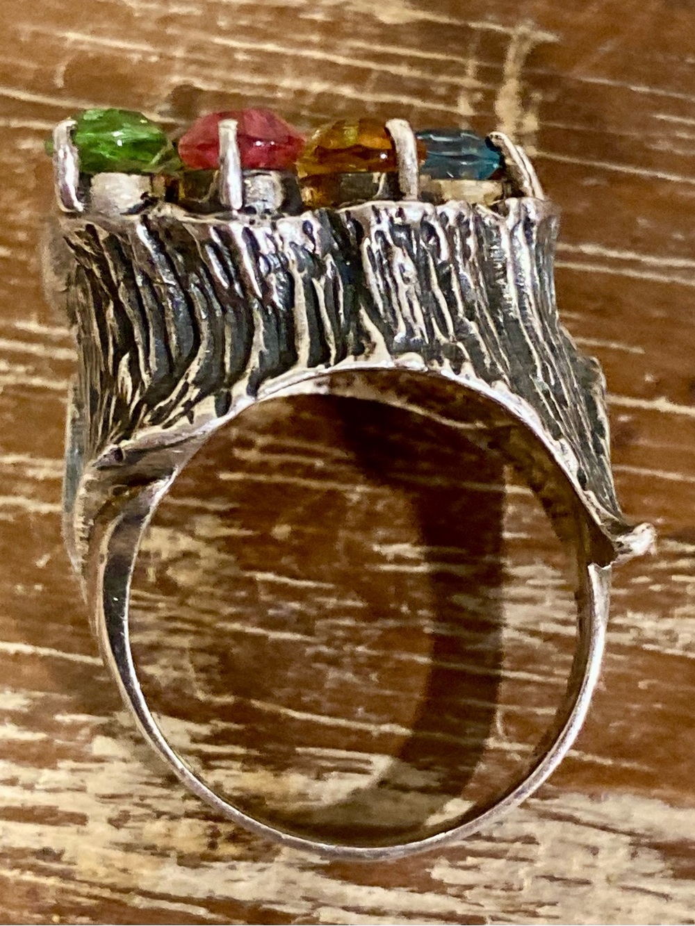 Rainbow Teardrop Gemstone Statement Ring Tree Bark Texture Silver Tone Size 8 - Picture 8 of 13